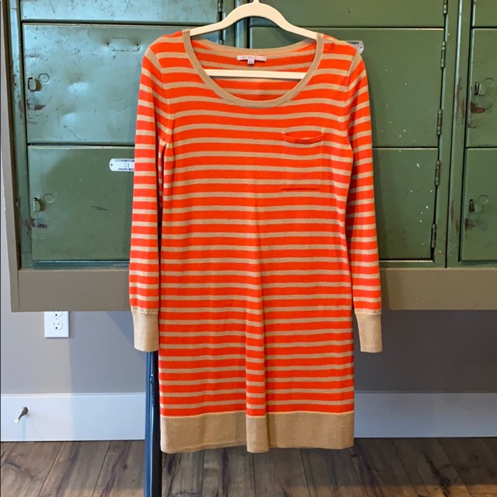 Long Gap Sweater dress - size medium